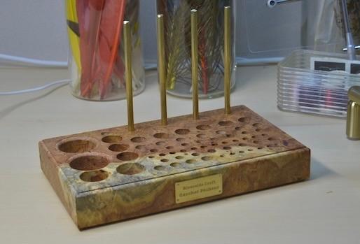 花梨瘤紅白　ツールスタンド